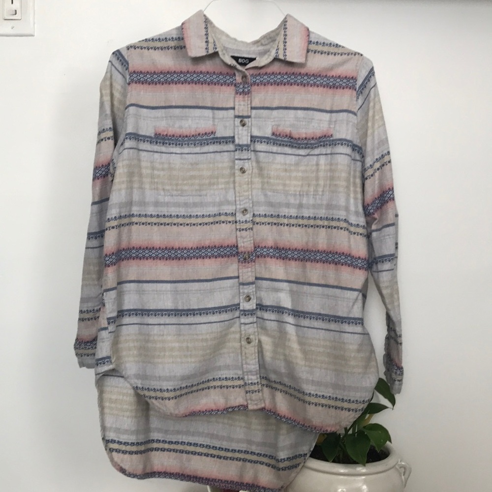 Urban Out. small (oversized), Aztec design flannel